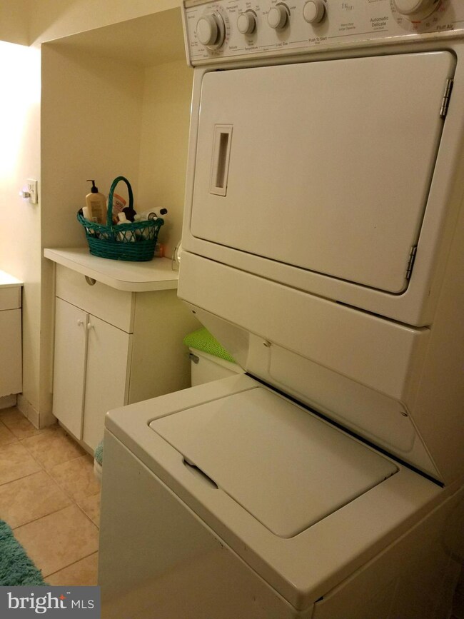 934 Cypress Point Cir, Bowie, MD 20721 - photo 5