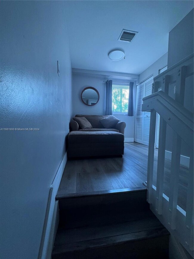 821 SW 2nd St unit 2, Miami, FL 33130 - photo 4