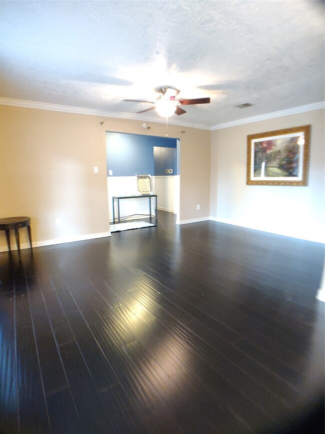 16931 Hibiscus Ln, Friendswood, TX 77546 - photo 7