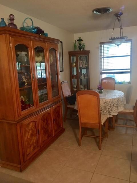 312 dining ltFullSizeRender (40)