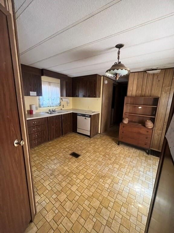 5 Lisa Cir, Merrimac, MA 01860 - photo 4