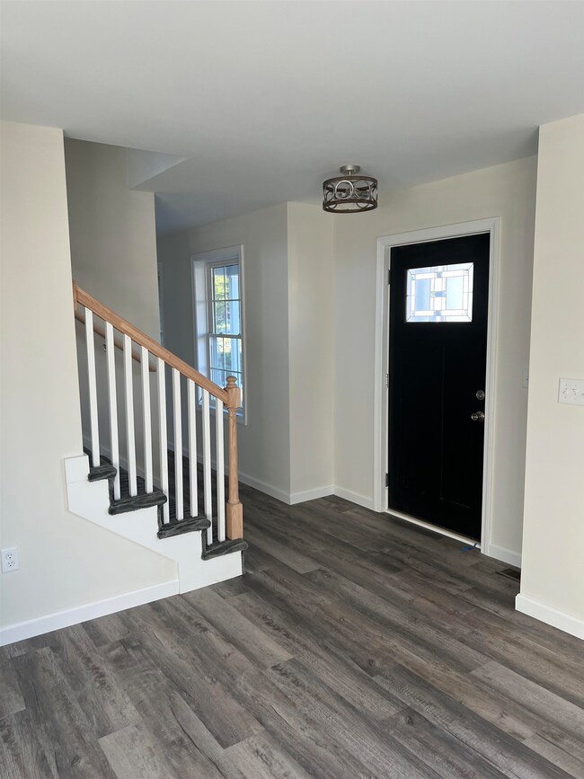 47 Ida Cir unit 310-8, Rochester, NH 03868 - photo 6