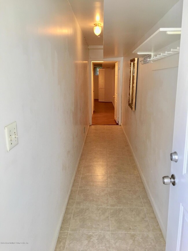 227 Dubois Ave unit 2, Staten Island, NY 10310 - photo 2