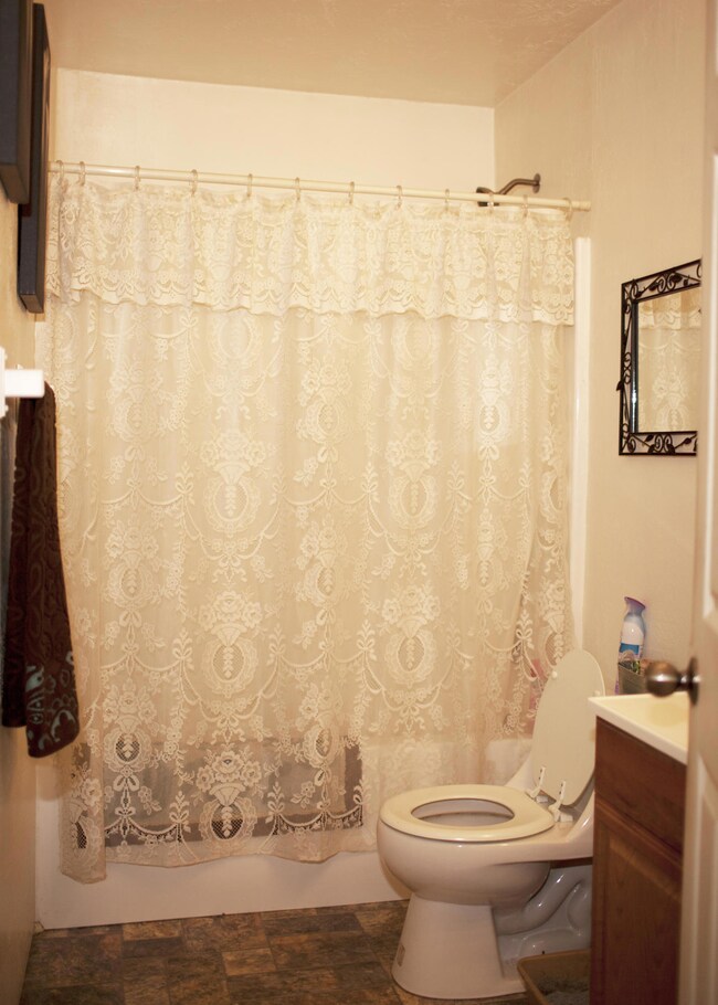 Guest Quarters3