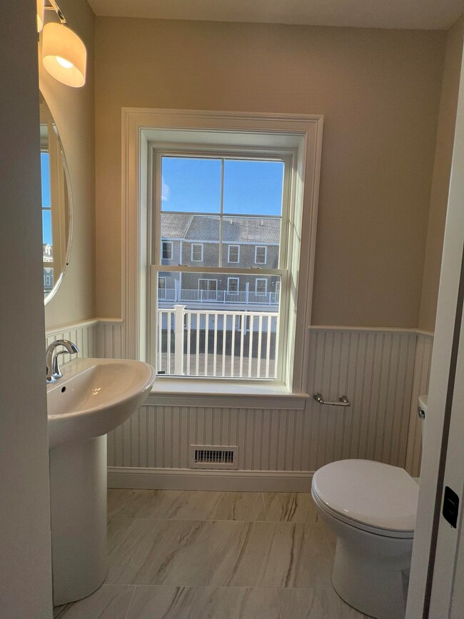 7 Juniper Ln, Portsmouth, NH 03801 - photo 5