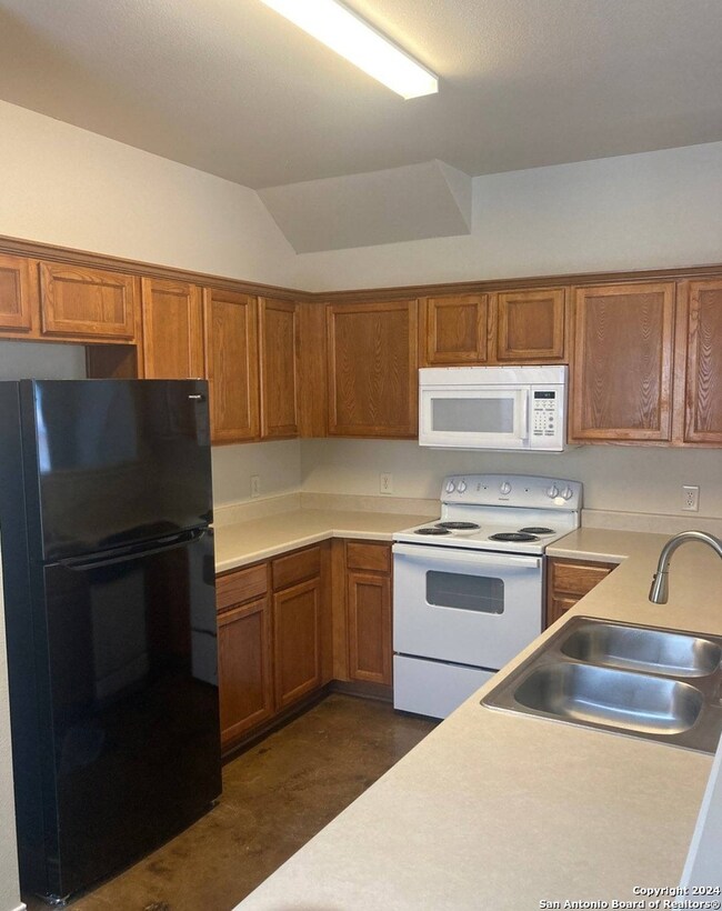 5614 Golf Mist unit 2, San Antonio, TX 78244 - photo 5