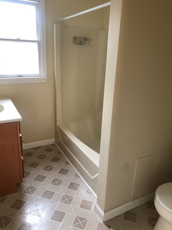 20 N Central St unit 2, Peabody, MA 01960 - photo 2