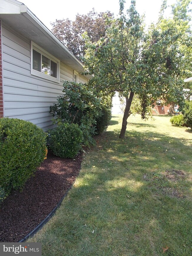 708 Edgewood Rd, Linthicum Heights, MD 21090 - photo 4