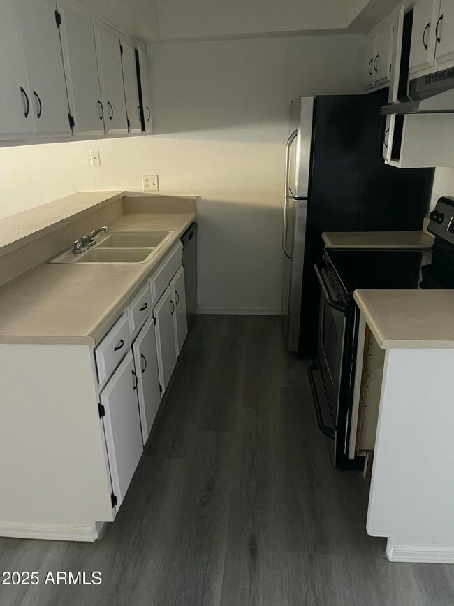 8841 N 8th St unit 209, Phoenix, AZ 85020 - photo 3