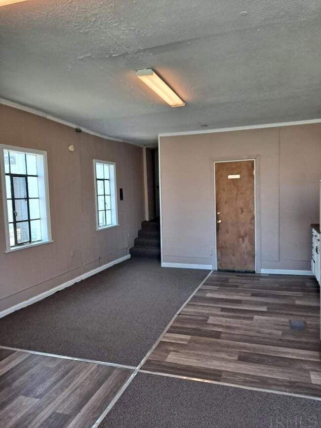 Kitchen/ Living