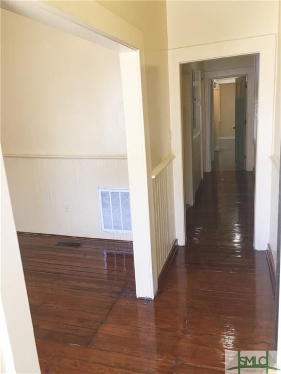 536 E Huntingdon St, Savannah, GA 31401 - photo 2