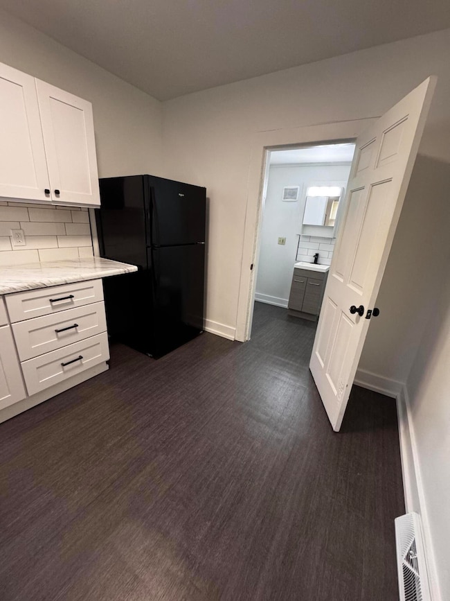 1519 E Stockbridge Ave, Kalamazoo, MI 49001 - photo 5