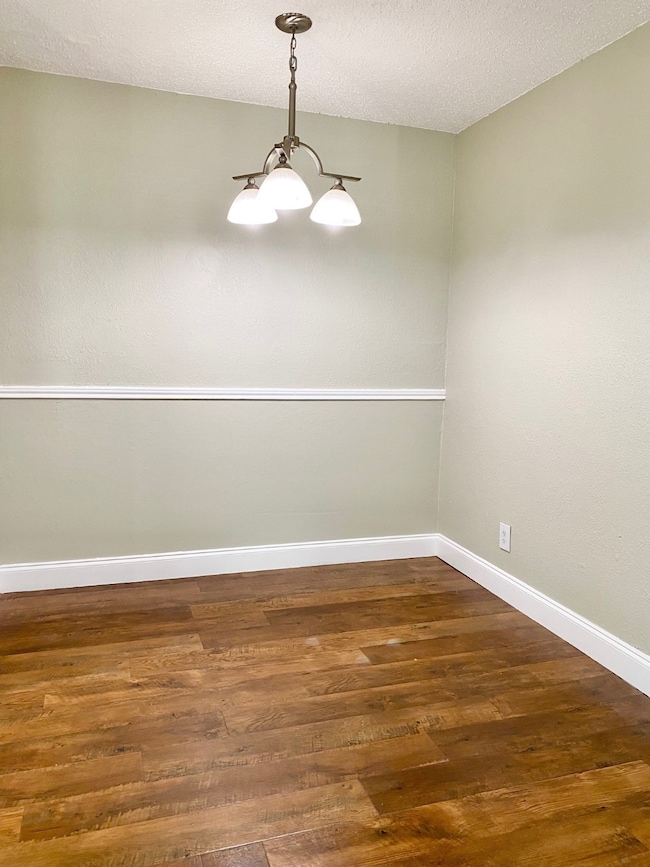 2610 Isbella Dr, Grand Prairie, TX 75052 - photo 5