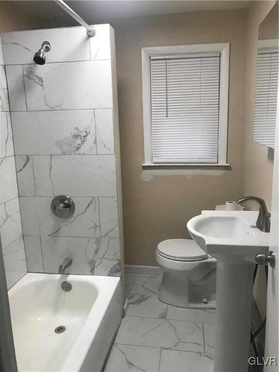 3029 S 2nd St unit 2, Whitehall, PA 18052 - photo 5