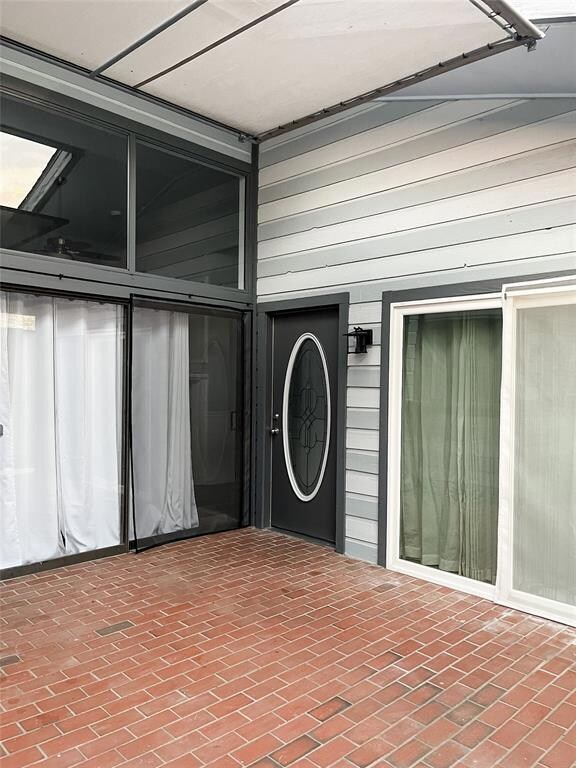 602 Bellaire Dr unit D, Hurst, TX 76053 - photo 2