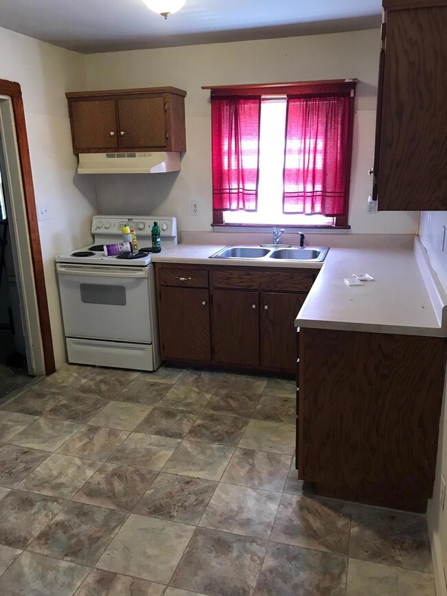 609 Oak Dr, Manchester, TN 37355 - photo 3