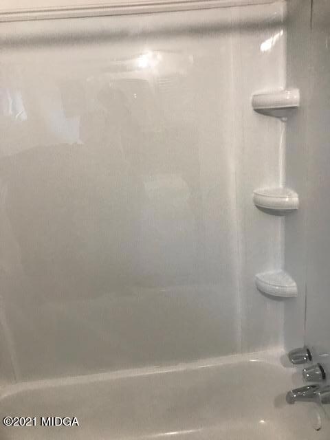 BATHROOM TUB
