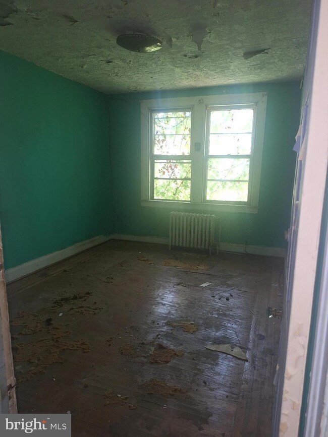 2937 Gwynns Falls Pkwy, Baltimore, MD 21216 - photo 4