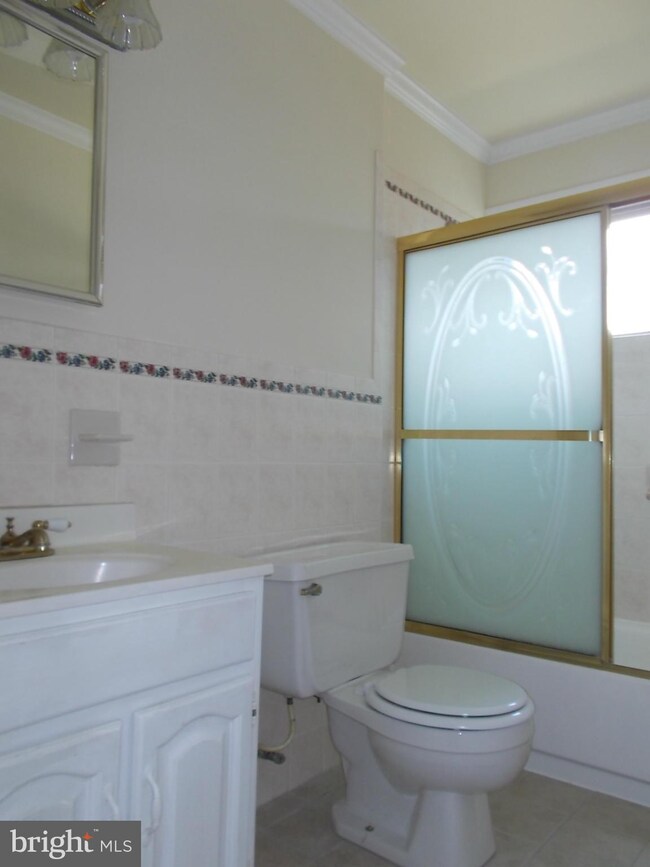 14414 Bel Pre Dr, Silver Spring, MD 20906 - photo 7