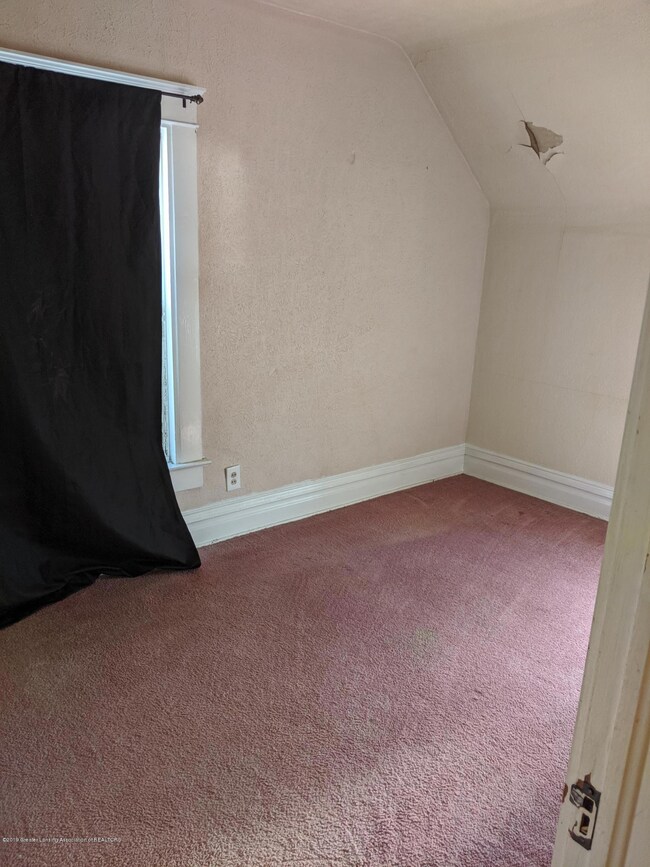 bedroom2