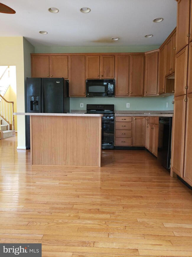 42901 Olander Square, Chantilly, VA 20152 - photo 3