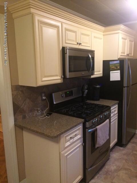 24 Wheeler Ave, Staten Island, NY 10314 - photo 4