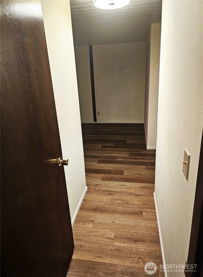 Hall way to all other rooms