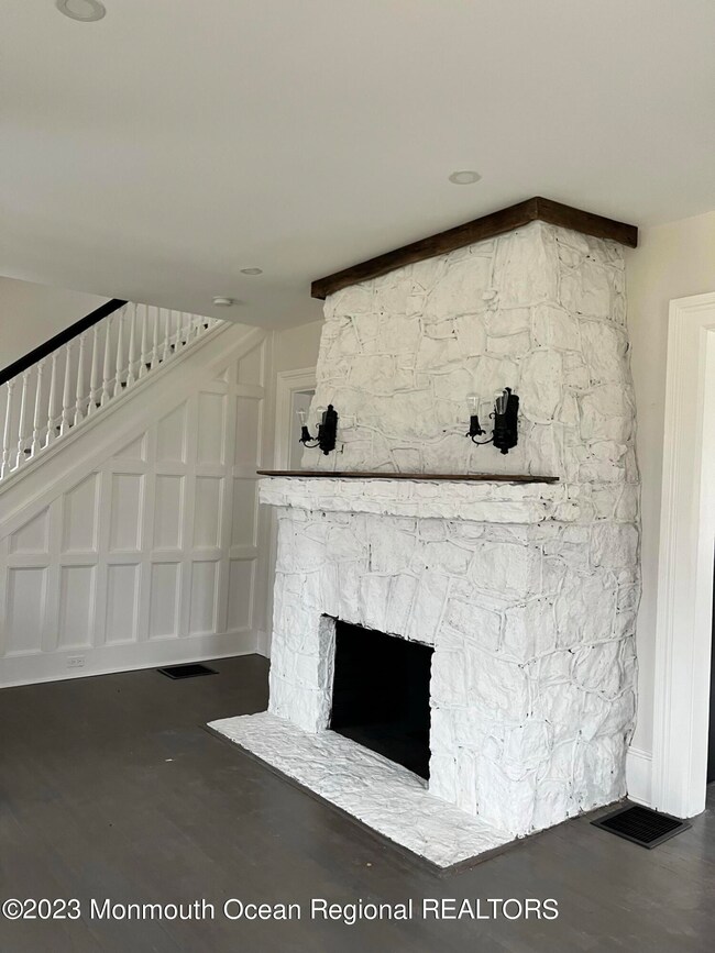 659 Mcclellan St, Long Branch, NJ 07740 - photo 6