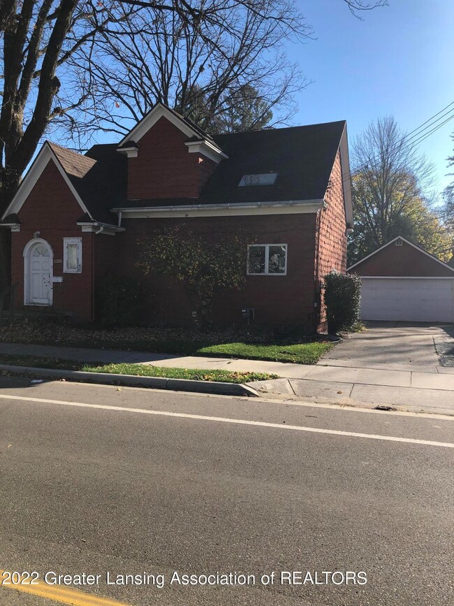 1309 W Mount Hope Ave, Lansing, MI 48910 - photo 2