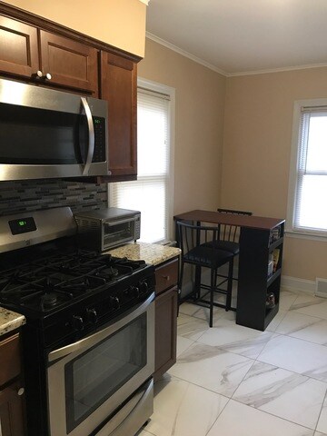 2626 Harrison Place, Waukegan, IL 60085 - photo 5