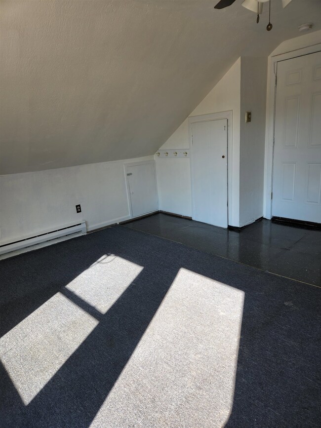 14 Preston St unit 2A, Hillsborough, NH 03244 - photo 5