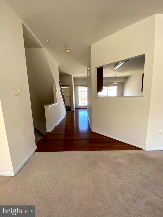 1303 Ring Bill Loop, Upper Marlboro, MD 20774 - photo 5