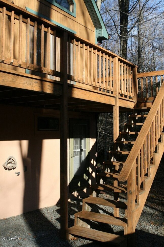 16 Evergreen Dr, Lake Ariel, PA 18436 - photo 5