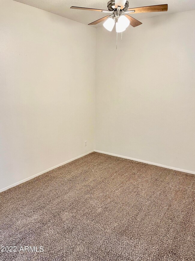 3729 W Dunlap Ave, Phoenix, AZ 85051 - photo 6