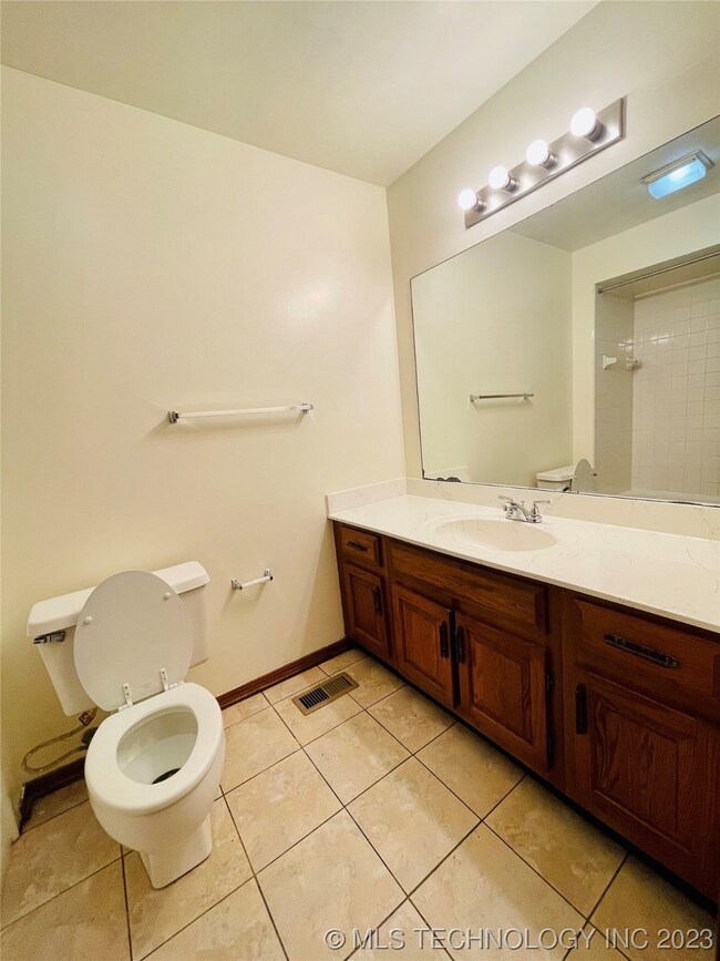 1607 N Hickory Ave, Broken Arrow, OK 74012 - photo 6