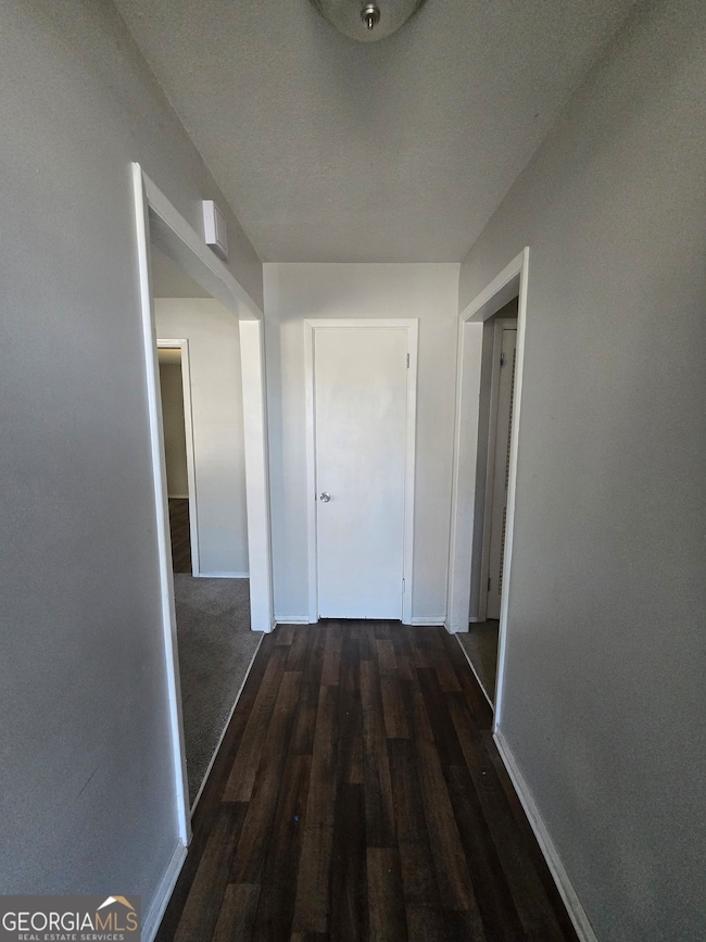 961 Dixie Dr, Jonesboro, GA 30236 - photo 2