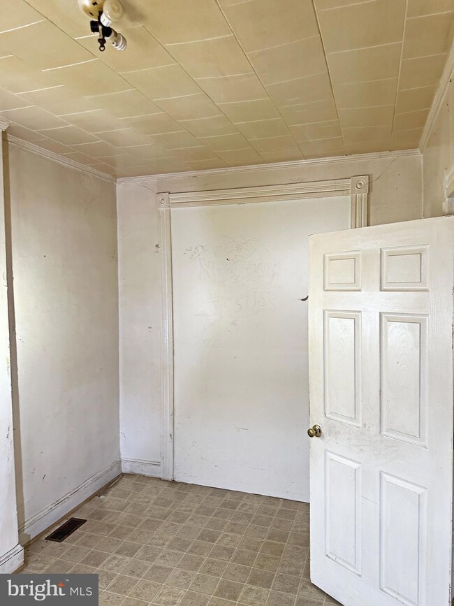 1639 Normal Ave, Baltimore, MD 21213 - photo 4