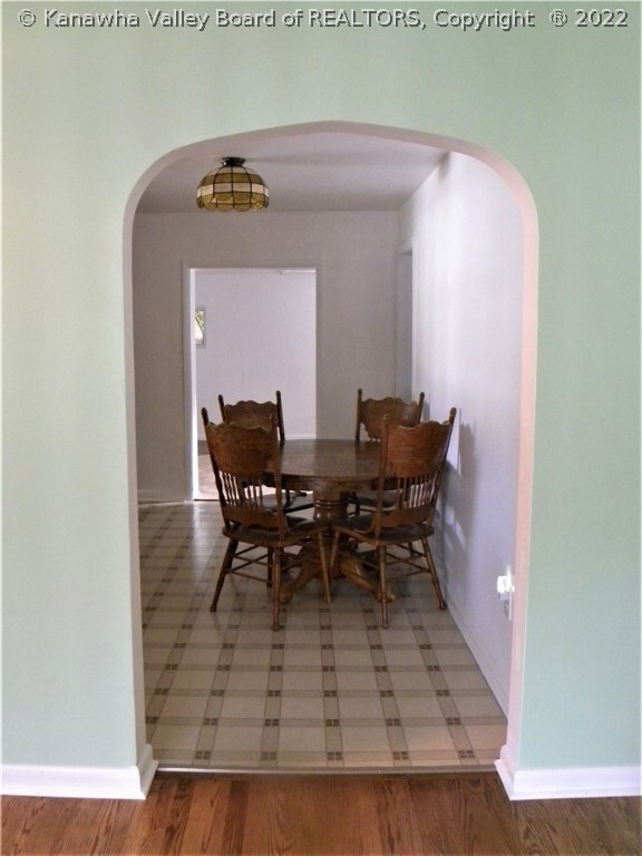 556 22nd St, Dunbar, WV 25064 - photo 6