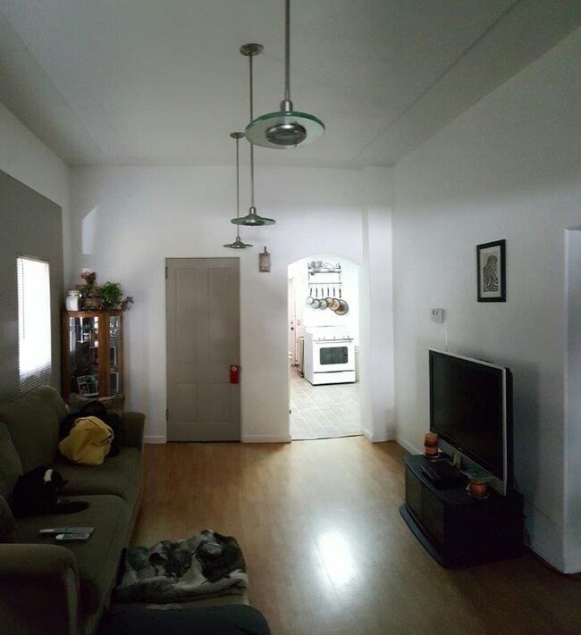 2115 W Broadway Ave, Spokane, WA 99201 - photo 3