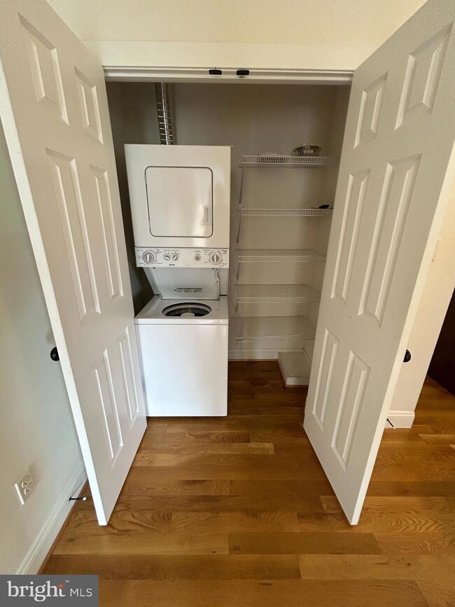 302 N Cameron St unit 205, Winchester, VA 22601 - photo 6