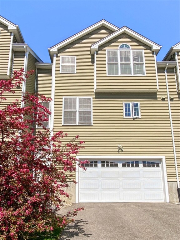 17 Dunia Ln unit 17, Northborough, MA 01532 - photo 2
