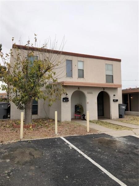 10421 Ashwood Dr unit D, El Paso, TX 79935 - photo 2