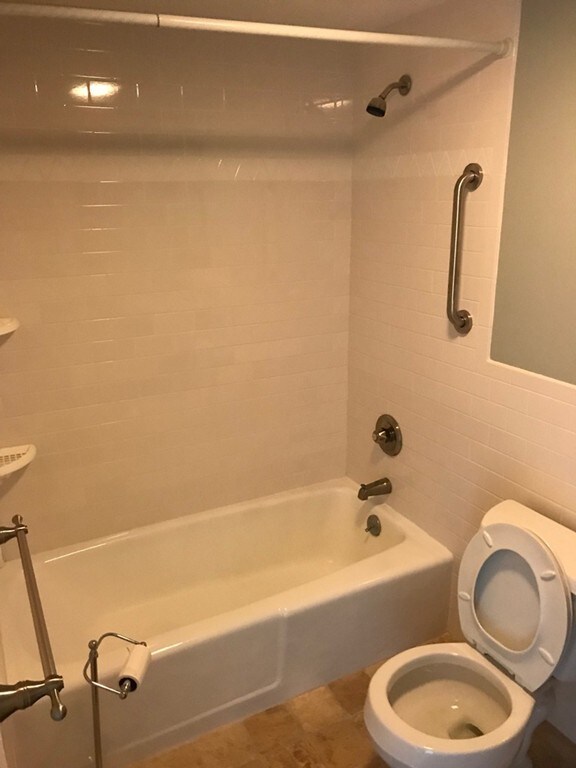 10 Foster St unit 406, Wakefield, MA 01880 - photo 6