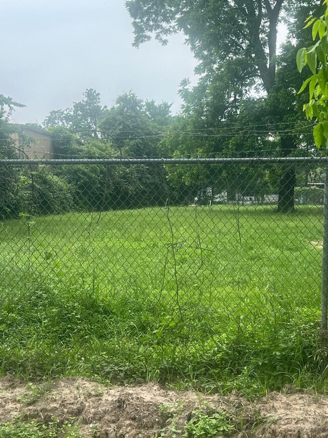 Lots 1&2 2332 Wavell St, Houston, TX 77088 - photo 3