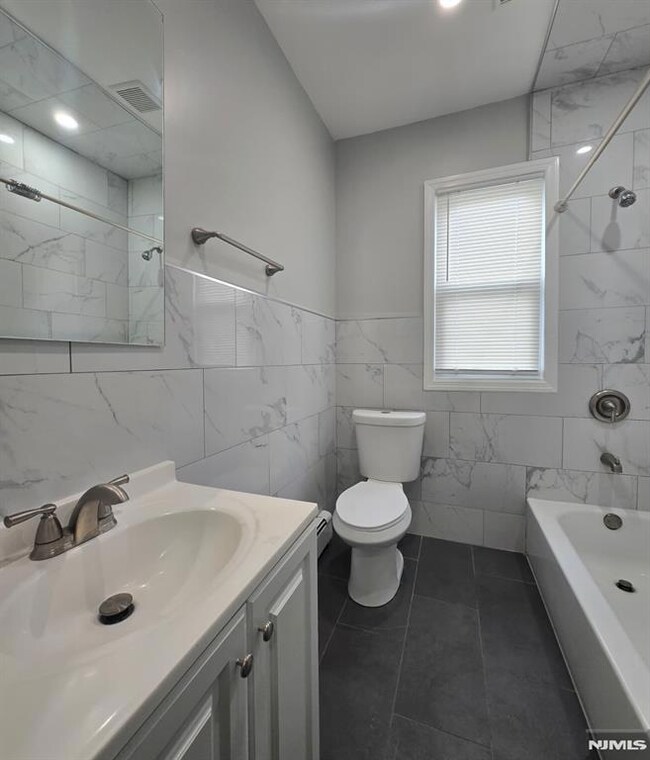 36 Garfield Place unit 1-1, South Hackensack, NJ 07606 - photo 7