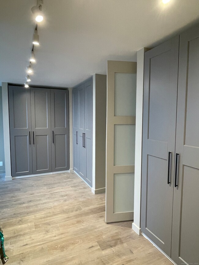 1 Gold St unit 13AB, Hartford, CT 06103 - photo 7