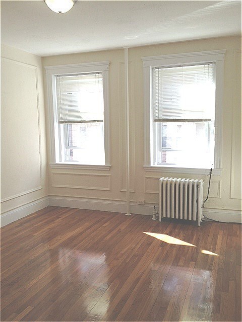 203-205 Winthrop Rd unit 2, Brookline, MA 02445 - photo 5