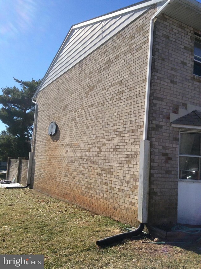 142 Key Pkwy, Frederick, MD 21702 - photo 3