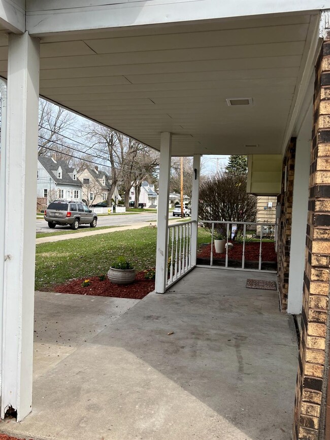 232 Greiving St, Dyer, IN 46311 - photo 4