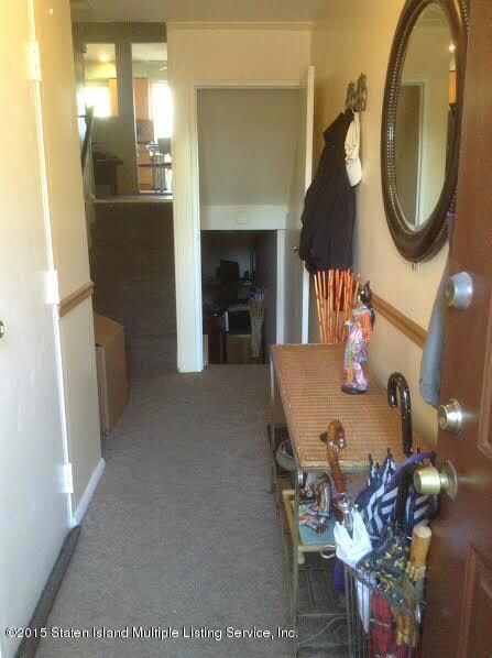 1634 ForestHill Front Enterence